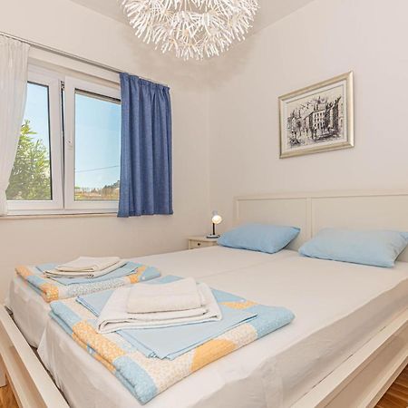 Apartments Villa Tribunj Tribalj Exteriér fotografie