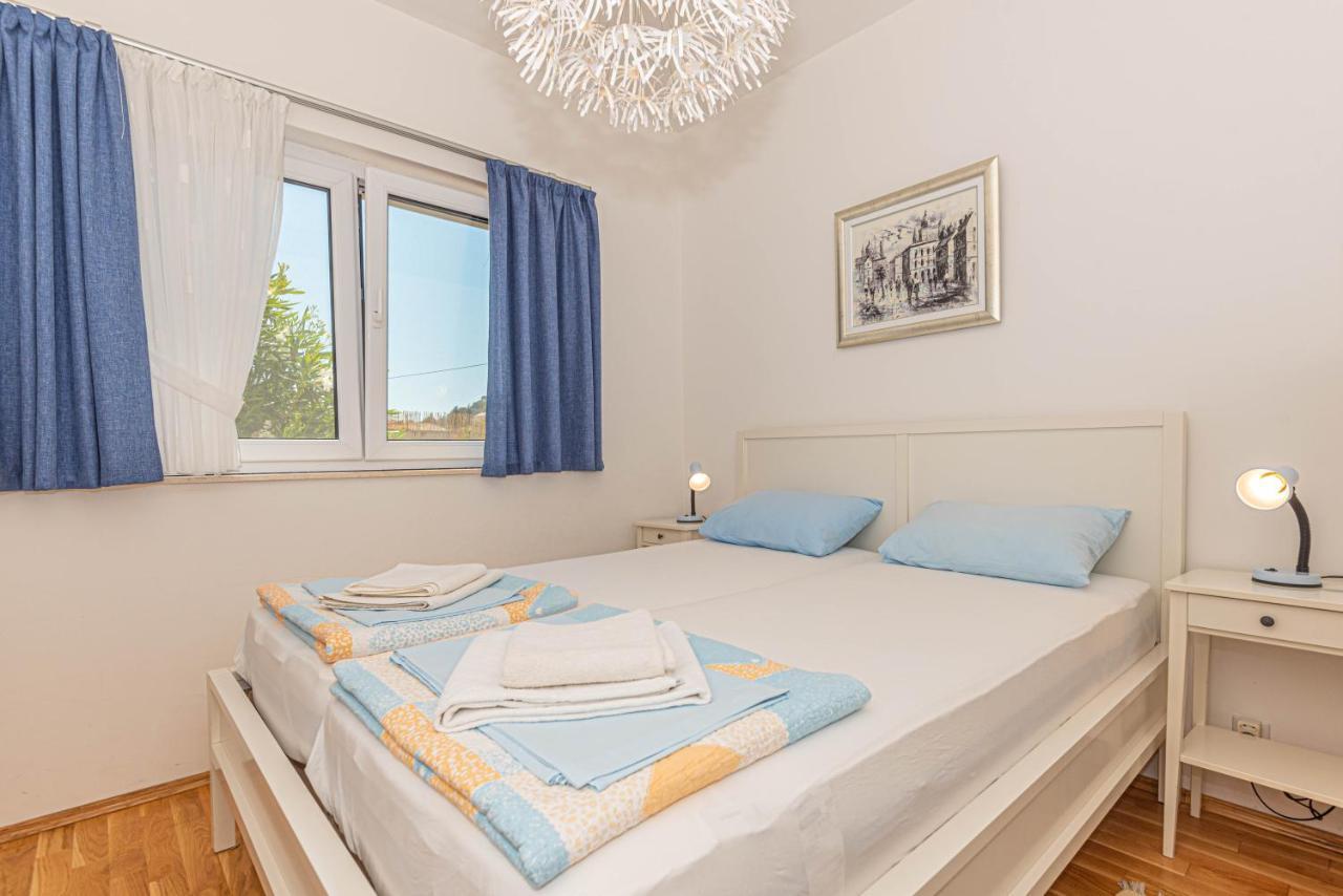 Apartments Villa Tribunj Tribalj Exteriér fotografie