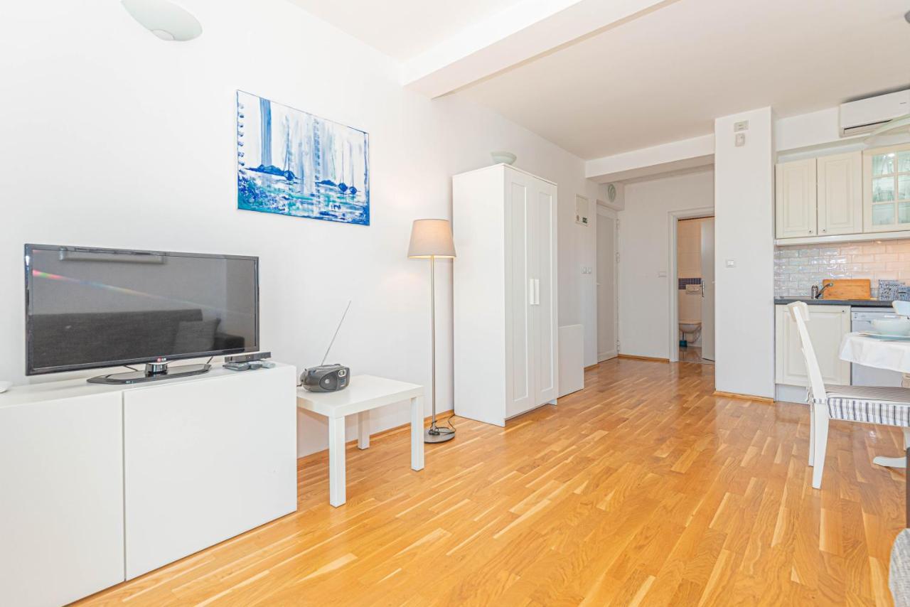 Apartments Villa Tribunj Tribalj Exteriér fotografie