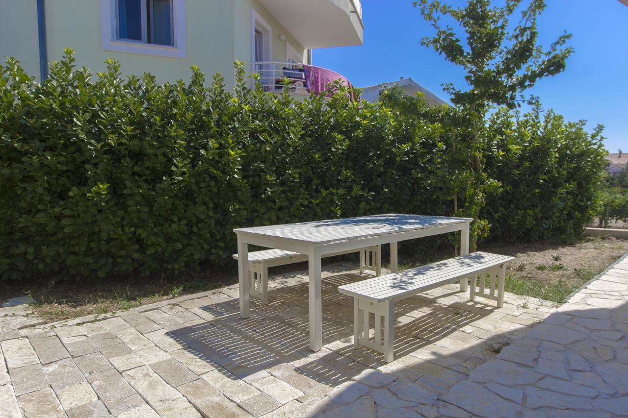 Apartments Villa Tribunj Tribalj Exteriér fotografie