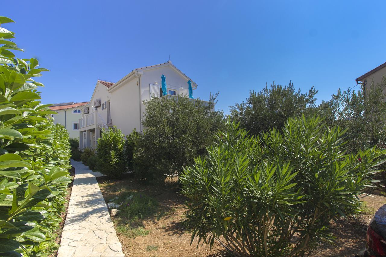 Apartments Villa Tribunj Tribalj Exteriér fotografie