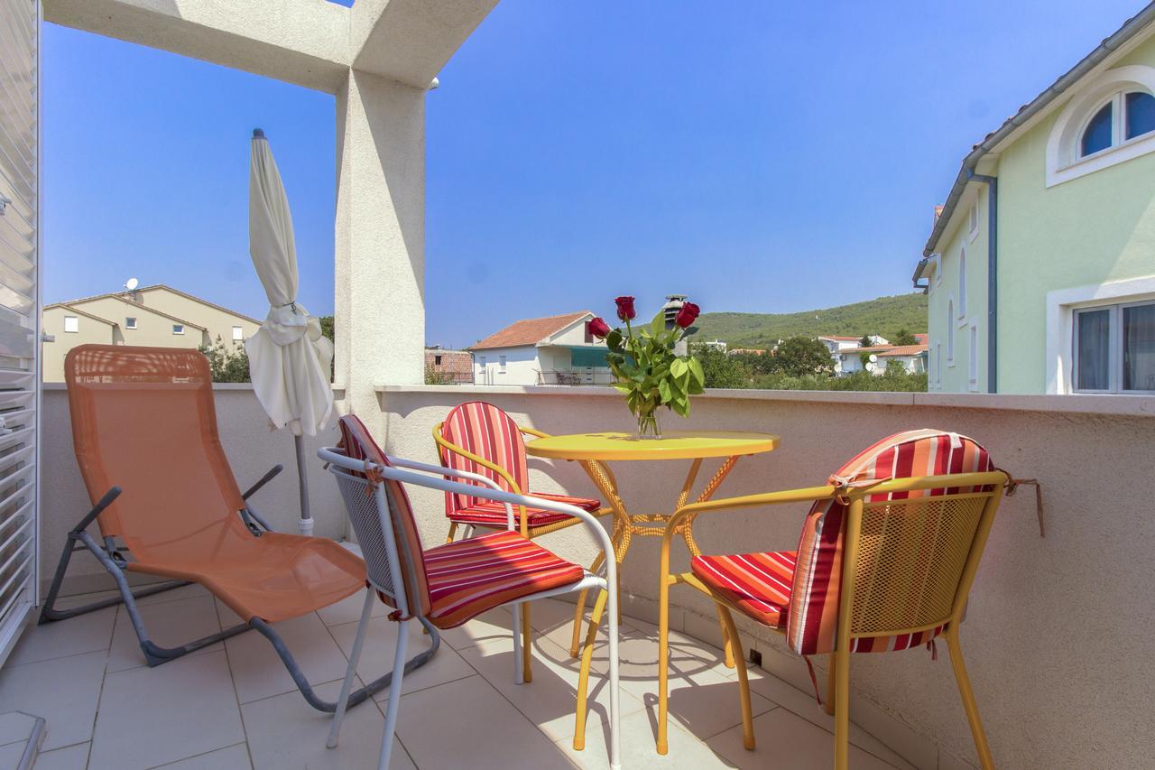 Apartments Villa Tribunj Tribalj Exteriér fotografie